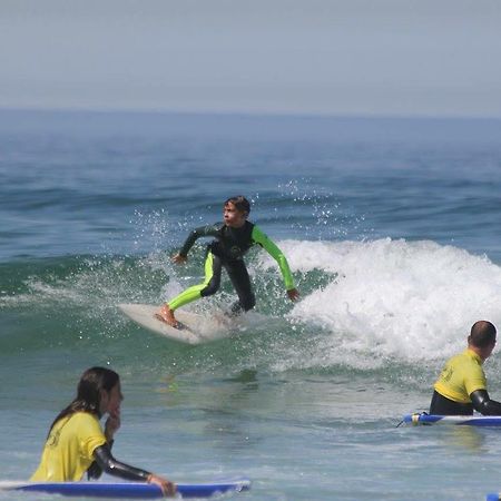 Bed and Breakfast Lufi Surf House Costa Da Caparica Charneca  Zewnętrze zdjęcie